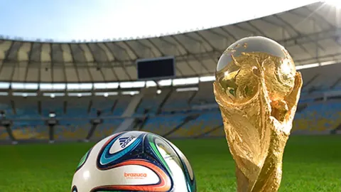 维尼修斯辟谣沙特转会谣言：心系皇马，展望未来长期效力